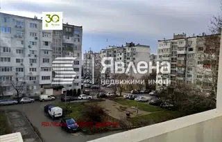 Тристаен апартамент във Варна, Цветен квартал