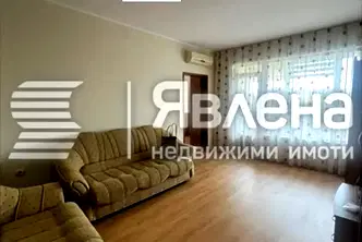 3-стаен апартамент в Цветен квартал с югоизточно изложение