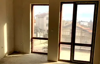 Двустаен апартамент с паркомясто в Галата, Варна