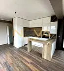 Тристаен апартамент в Галата с паркомясто, Варна