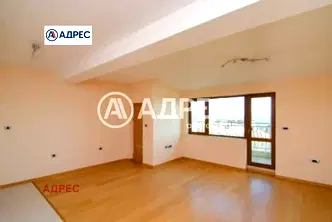 Тристаен апартамент във Варна, Галата
