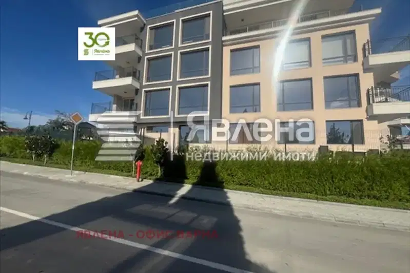 3-bedroom apartment in Varna, Galata
