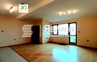 Тристаен апартамент във Варна, Галата