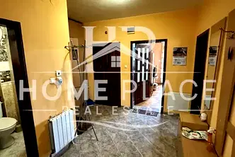 Тристаен апартамент с три тераси в Галата, Варна