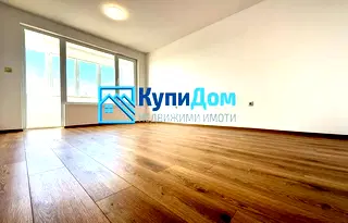 Двустаен апартамент с тераса в Гранд Мол, Варна