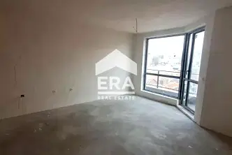 Двустаен апартамент във Варна, Гранд Мол