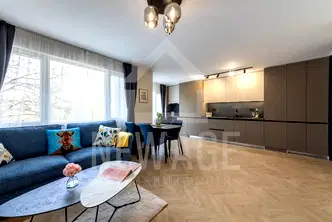 Тристаен апартамент с две тераси в Гранд Мол, Варна