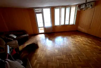 Тристаен апартамент с две тераси в Гранд Мол, Варна