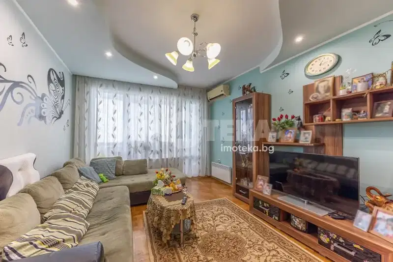 3-bedroom apartment in Varna, Grand Mol