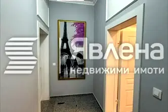 Модерен 2-стаен апартамент с панорамна тераса в Гръцка махала, Варна