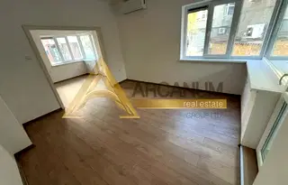 Многостаен апартамент 4 стаи в Гръцка махала, Варна