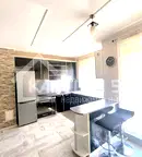 Тристаен апартамент с южно изложение в ХЕИ, Варна