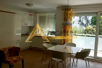 Тристаен апартамент с две тераси в ХЕИ, Варна