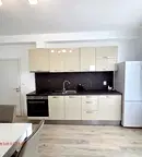 Тристаен апартамент с южно изложение в ХЕИ, Варна