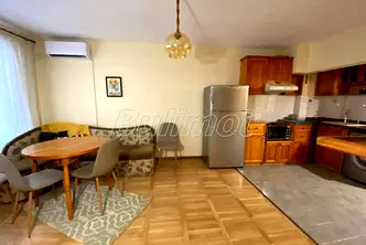 Тристаен апартамент с 2 тераси в ХЕИ, Варна