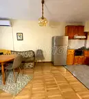 Тристаен апартамент с 2 тераси в ХЕИ, Варна