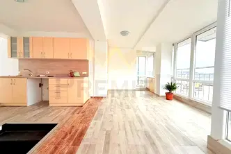 Тристаен мезонет с 4 тераси в Христо Ботев, Варна
