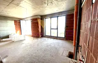 Тристаен апартамент с панорамна гледка в Изгрев, Варна