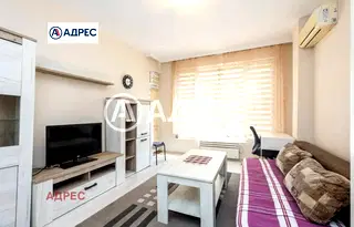 Тристаен апартамент в ЖП Гара, Варна с 2 тераси