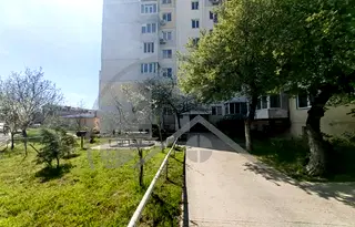 Четиристаен апартамент в Кайсиева градина с тераса и гледка