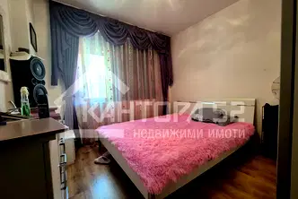 Двустаен апартамент с тераса в Колхозен пазар, Варна