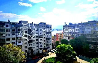 Многостаен апартамент във Варна, Колхозен пазар