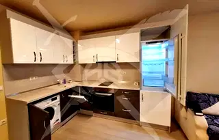 Двустаен апартамент на 3-ти етаж в Колхозен пазар, Варна