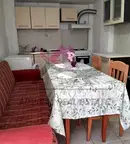 Двустаен апартамент на 3-ти етаж в Колхозен пазар, Варна
