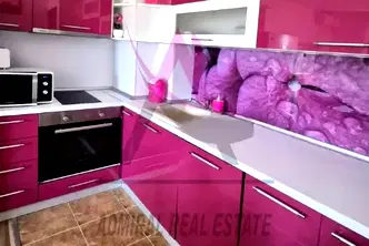 Двустаен апартамент на 3-ти етаж в Колхозен пазар, Варна