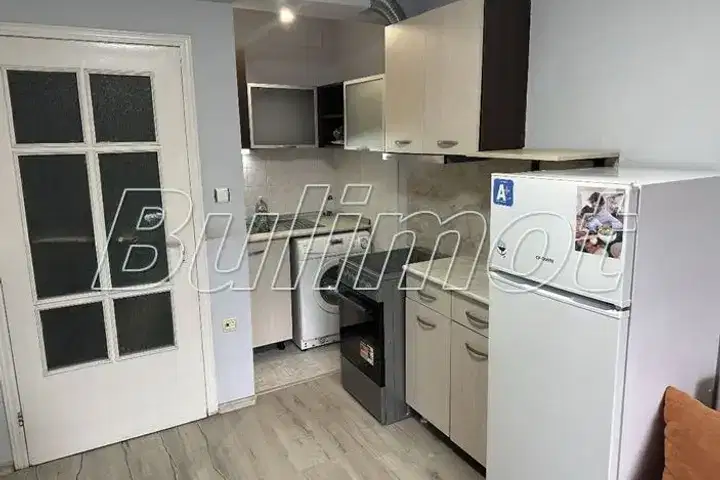 2-стаен апартамент в Колхозен пазар, Варна, на 2 етаж