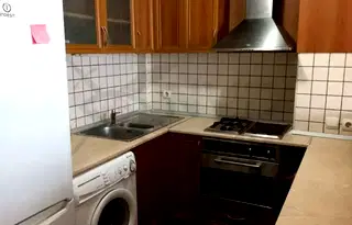 Тристаен апартамент с тераса в Колхозен пазар, Варна