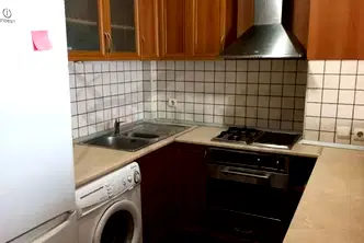 Тристаен апартамент с тераса в Колхозен пазар, Варна