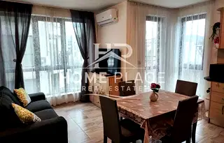 Тристаен апартамент с тераса в Колхозен пазар, Варна