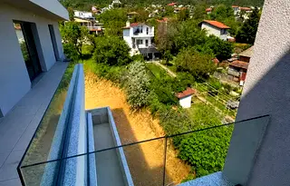 Двустаен апартамент в Левски 1, Варна с паркомясто