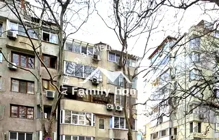 Тристаен апартамент с две тераси в Левски 1, Варна