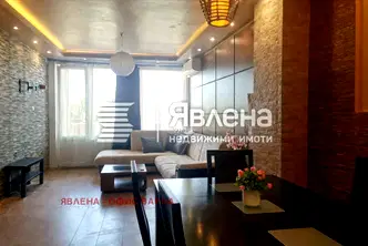 Двустаен апартамент с тераса в Левски 1, Варна