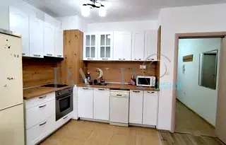 Двустаен апартамент с тераса в Левски 1, Варна