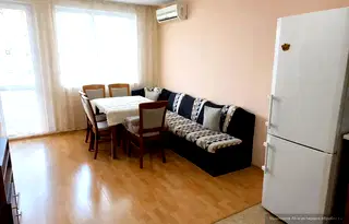 Тристаен апартамент във Варна, Левски 1