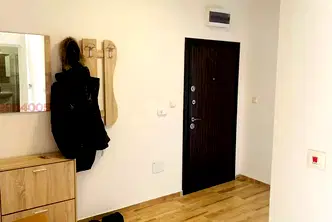 Тристаен апартамент с асансьор в Левски 1, Варна