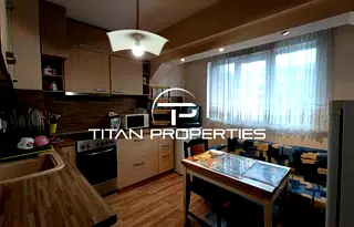 Тристаен апартамент в Левски 1, Варна с тераса