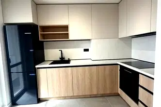 Тристаен апартамент с панорамна тераса в Левски 2, Варна
