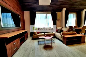Луксозен 3-стаен мезонет в Левски 2, Варна с паркомясто