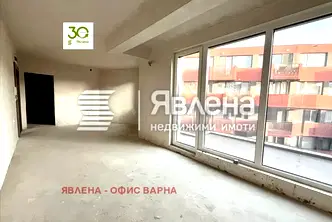 Едностаен апартамент във Варна, Лятно кино Тракия