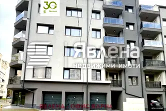 Двустаен апартамент във Варна, Лятно кино Тракия