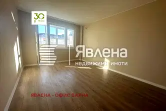 Двустаен апартамент във Варна, Лятно кино Тракия