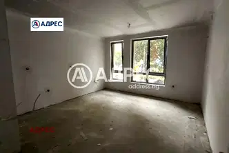 Тристаен апартамент във Варна, Лятно кино Тракия
