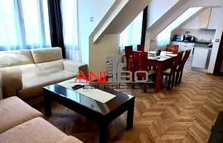 Тристаен апартамент с паркомясто в Лятно кино Тракия, Варна