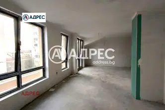 Многостаен апартамент във Варна, Лятно кино Тракия