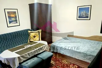 Двустаен апартамент с двор в Лятно кино Тракия, Варна