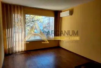 Тристаен апартамент с две тераси в Лятно кино Тракия, Варна